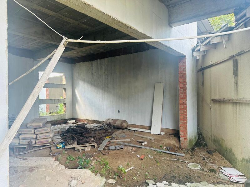 Grand Renovator’s Dream with Approved Plans – Meer en See - Photo 7