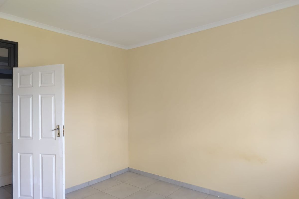 4 Bedroom house with a flat and pool - Photo 5