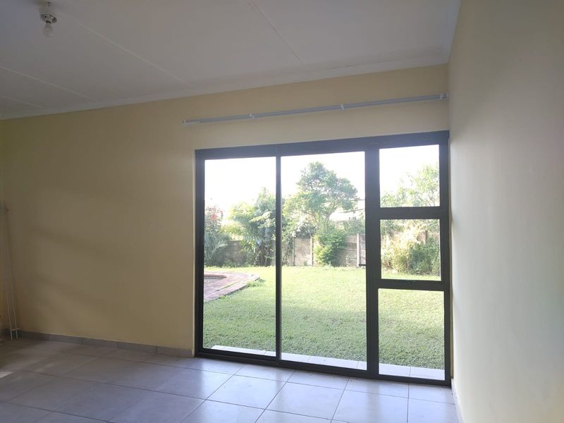 4 Bedroom house with a flat and pool - Photo 4