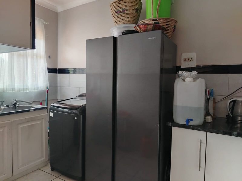 Neat as a Pin Top Floor Unit - Photo 8