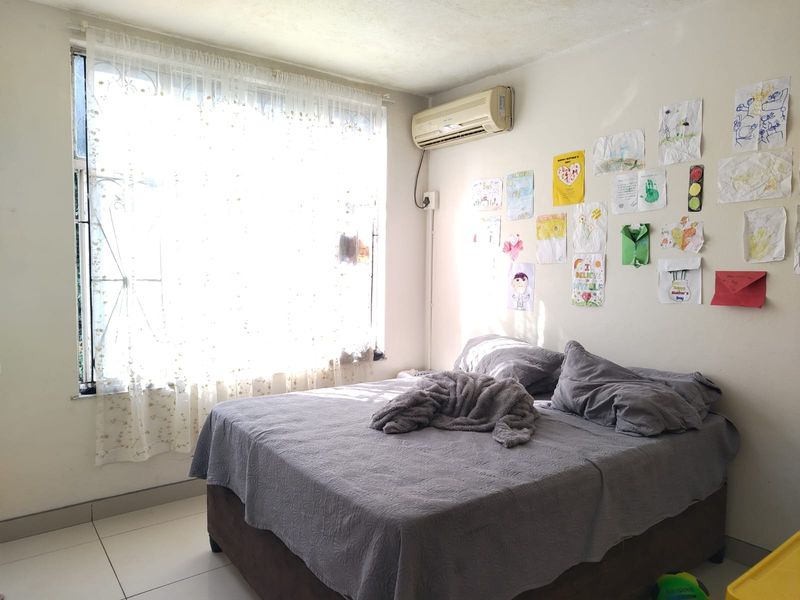 Well Maintained Ground Floor Unit - Photo 10