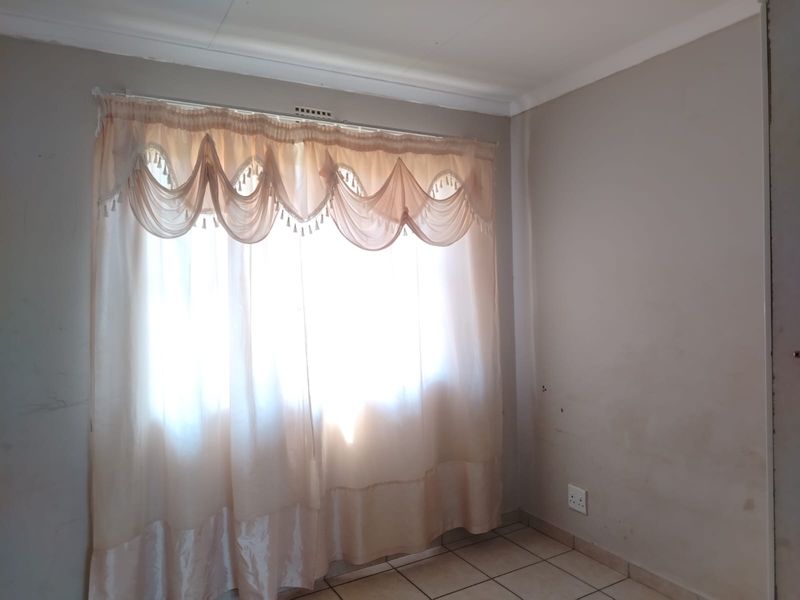 Neat 2-Bedroom Home for Sale in Ngwelezane - Photo 8