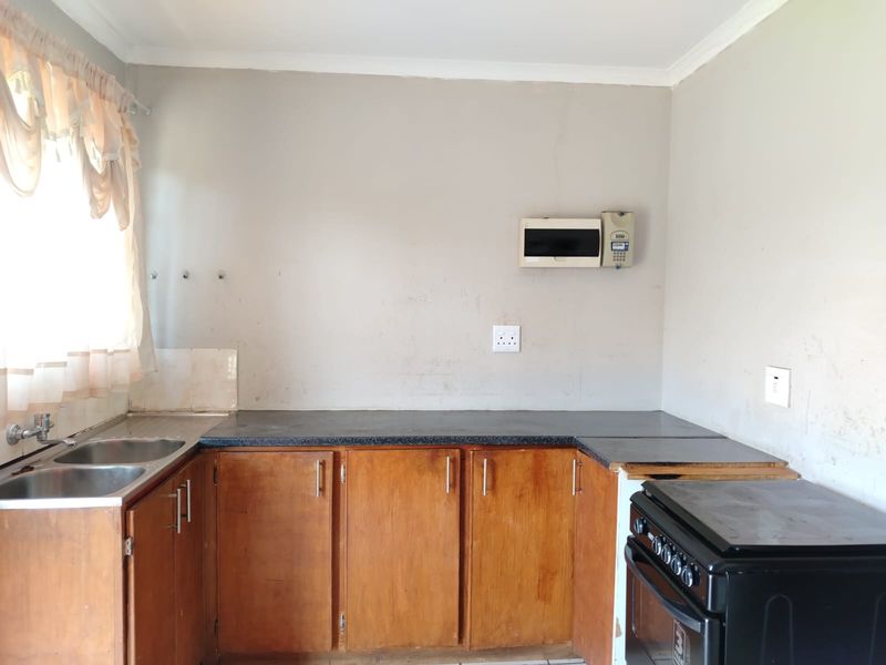 Neat 2-Bedroom Home for Sale in Ngwelezane - Photo 3