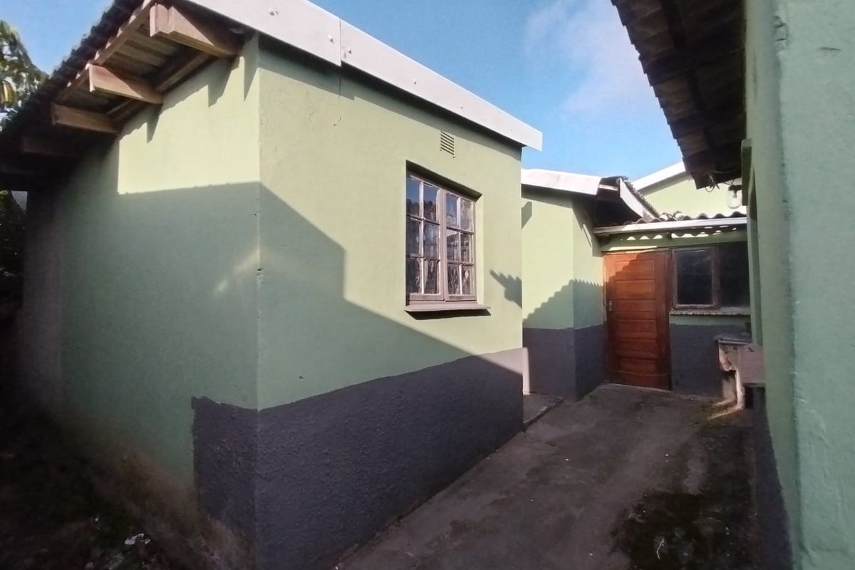 Investor’s Dream – Spacious 6-Bedroom Home with Income Potential - Photo 3