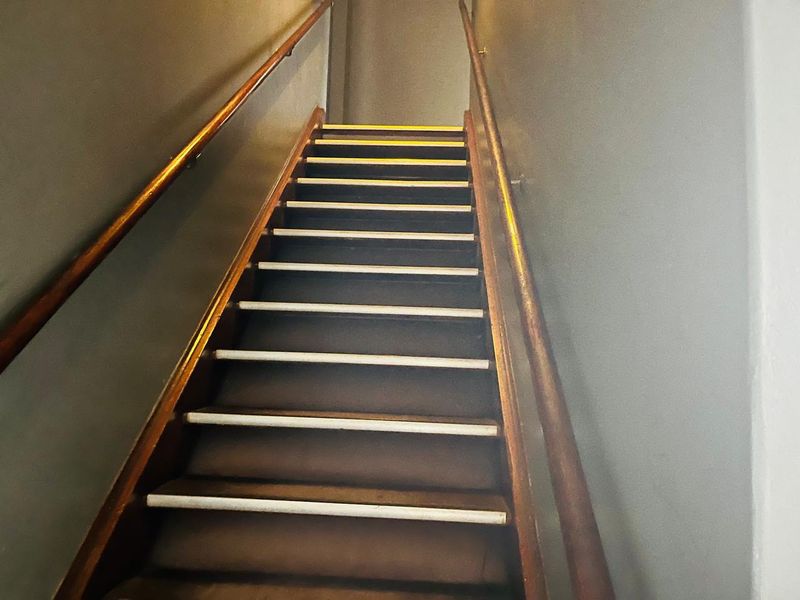 Modern 2 Bedroom Home in a Secure and Well Maintained Complex - Photo 7