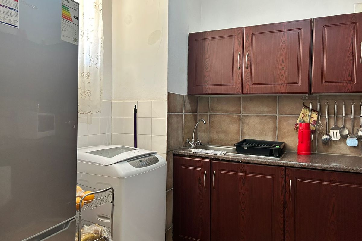 Perfect Investment or Starter Home! - Photo 3