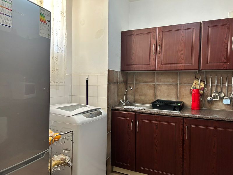 Perfect Investment or Starter Home! - Photo 3