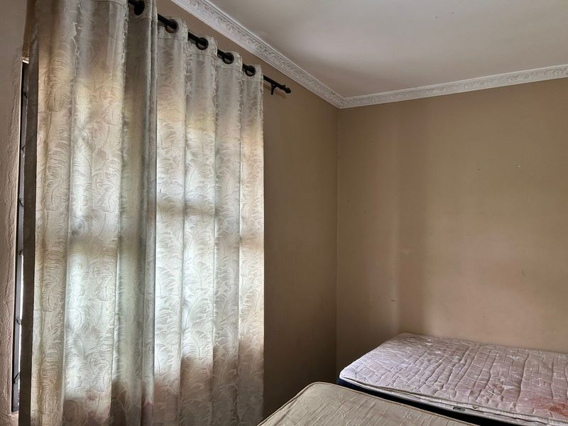 Spacious Family Home in the Prestigious Umhlanga Reserve Area - Photo 8