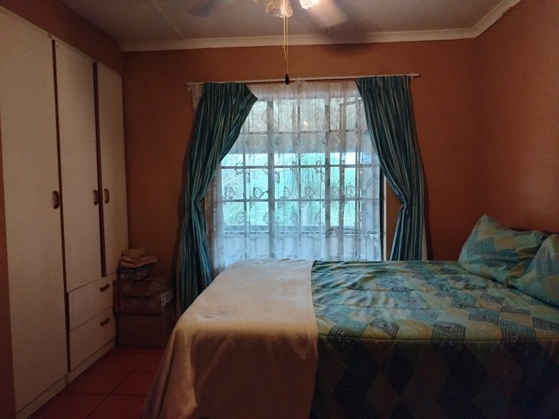 Versatile 1.3ha Smallholding with Established Pig Farming Operation located Just 15km from Empangeni - Photo 5