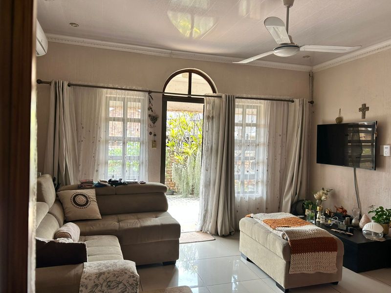 Charming 3 Bedroom Home in Prime Location, Close to CBD and Amenities - Photo 6