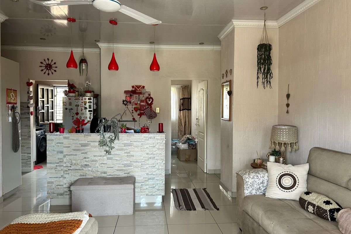 Charming 3 Bedroom Home in Prime Location, Close to CBD and Amenities - Photo 5