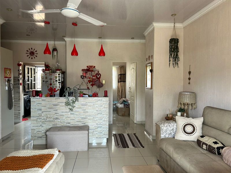 Charming 3 Bedroom Home in Prime Location, Close to CBD and Amenities - Photo 5