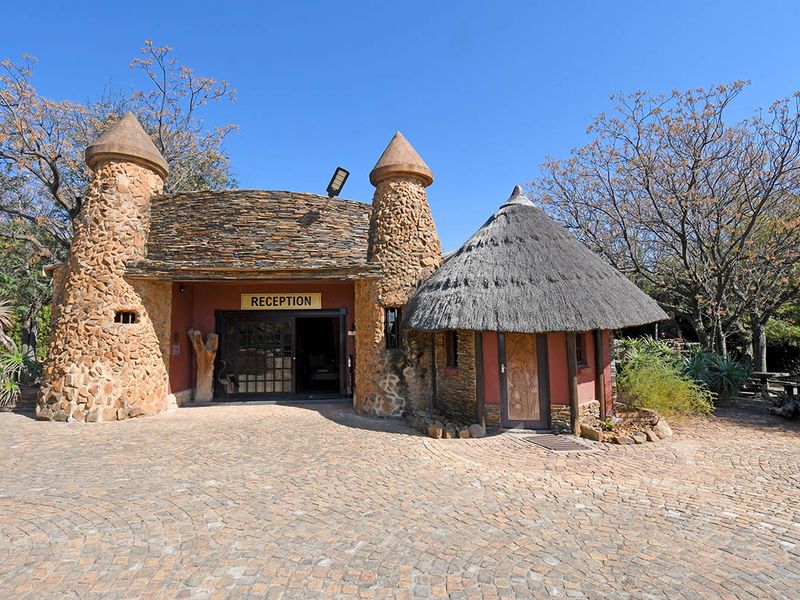 Tranquil 4 Star Guest Lodge - Photo 2