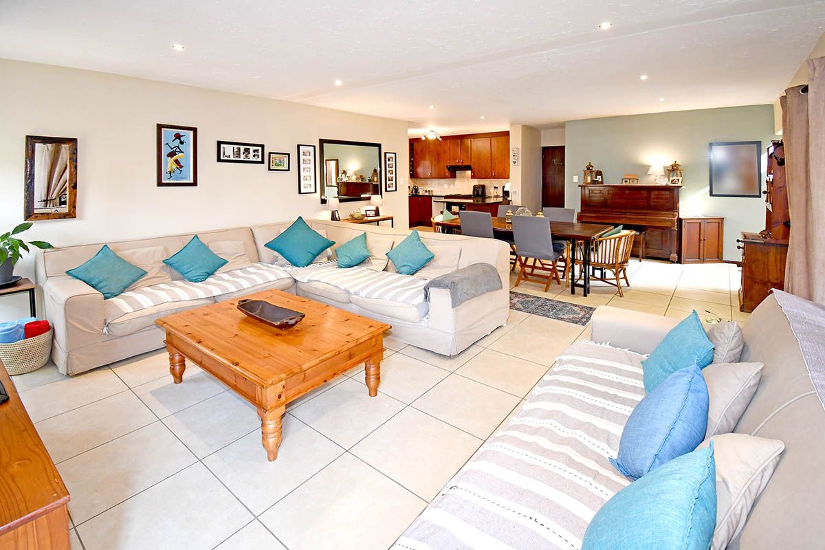 Three bedroom home with swimming pool in a secure estate - Photo 4