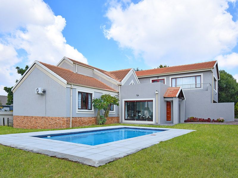Spacious 4-Bedroom Family Home in Broadacres - Photo 1