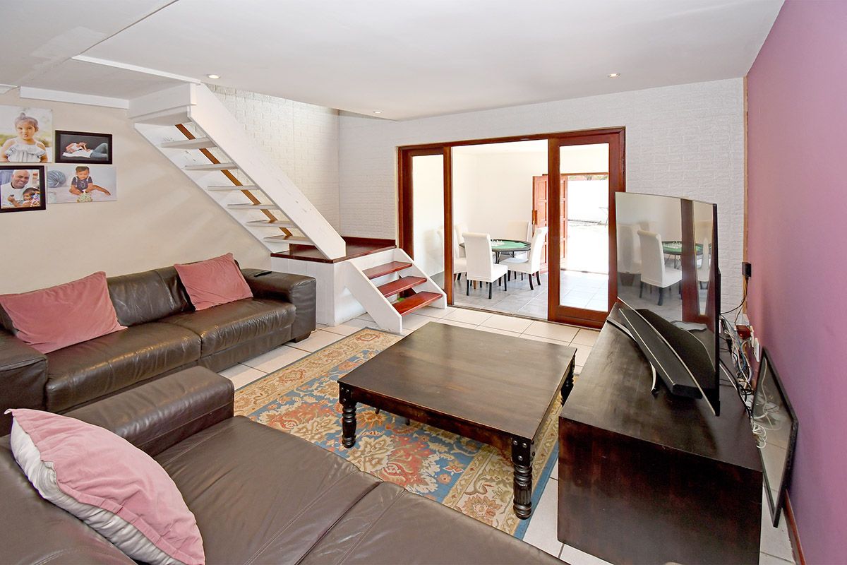Spacious 4-Bedroom Family Home in Broadacres - Photo 4