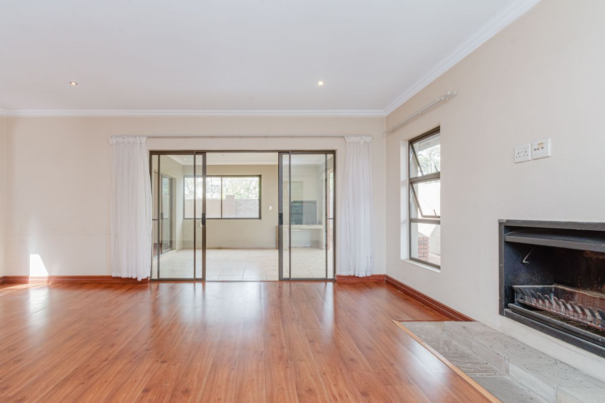 Contemporary Comfort and Convenience in Beverley Sandton - Photo 4