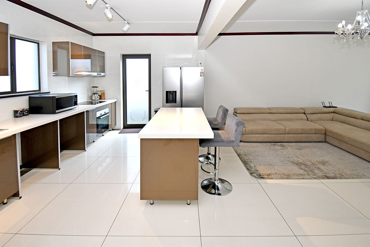 3 Bedroom House For Sale in Craigavon - Photo 5