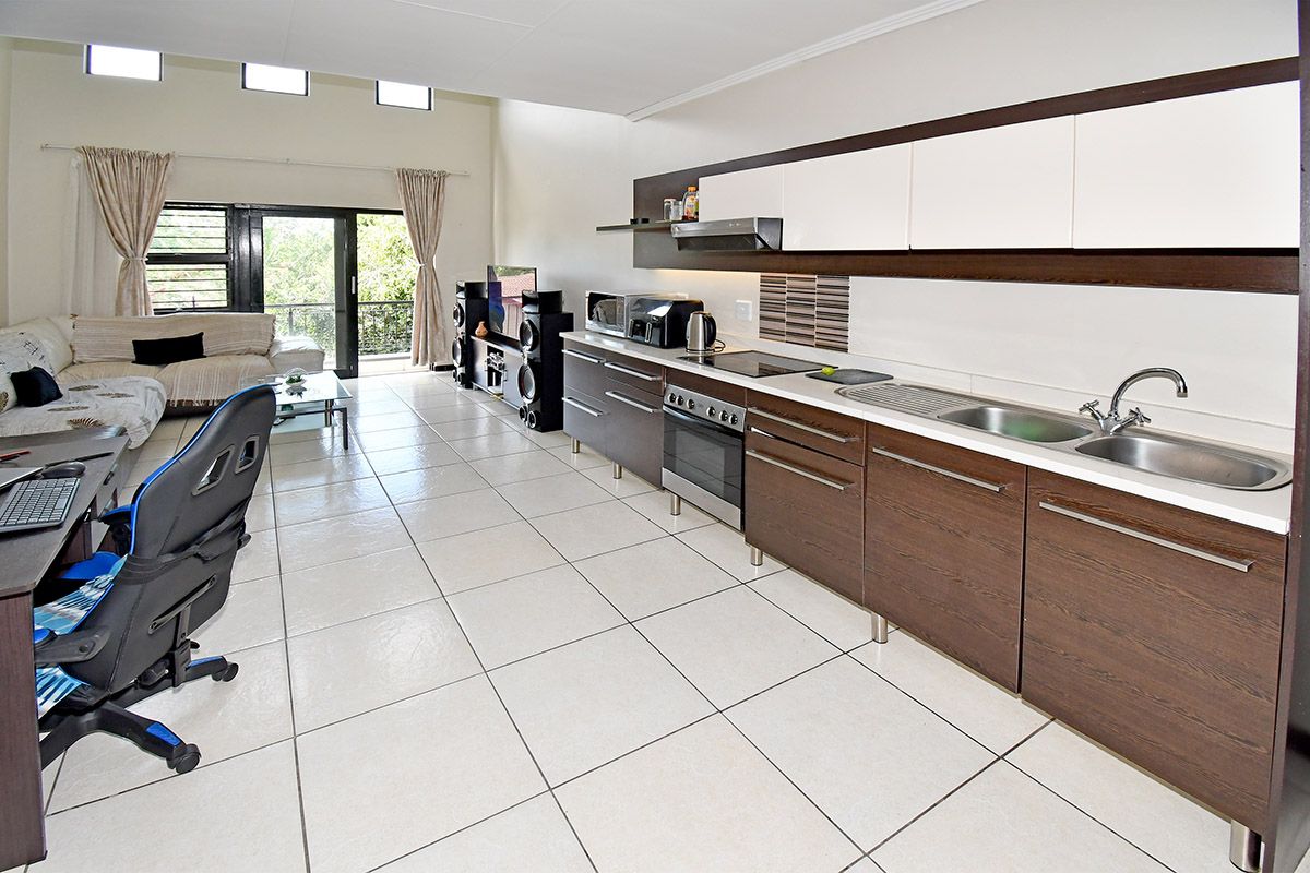 Apartment For Sale in Douglasdale - Photo 2