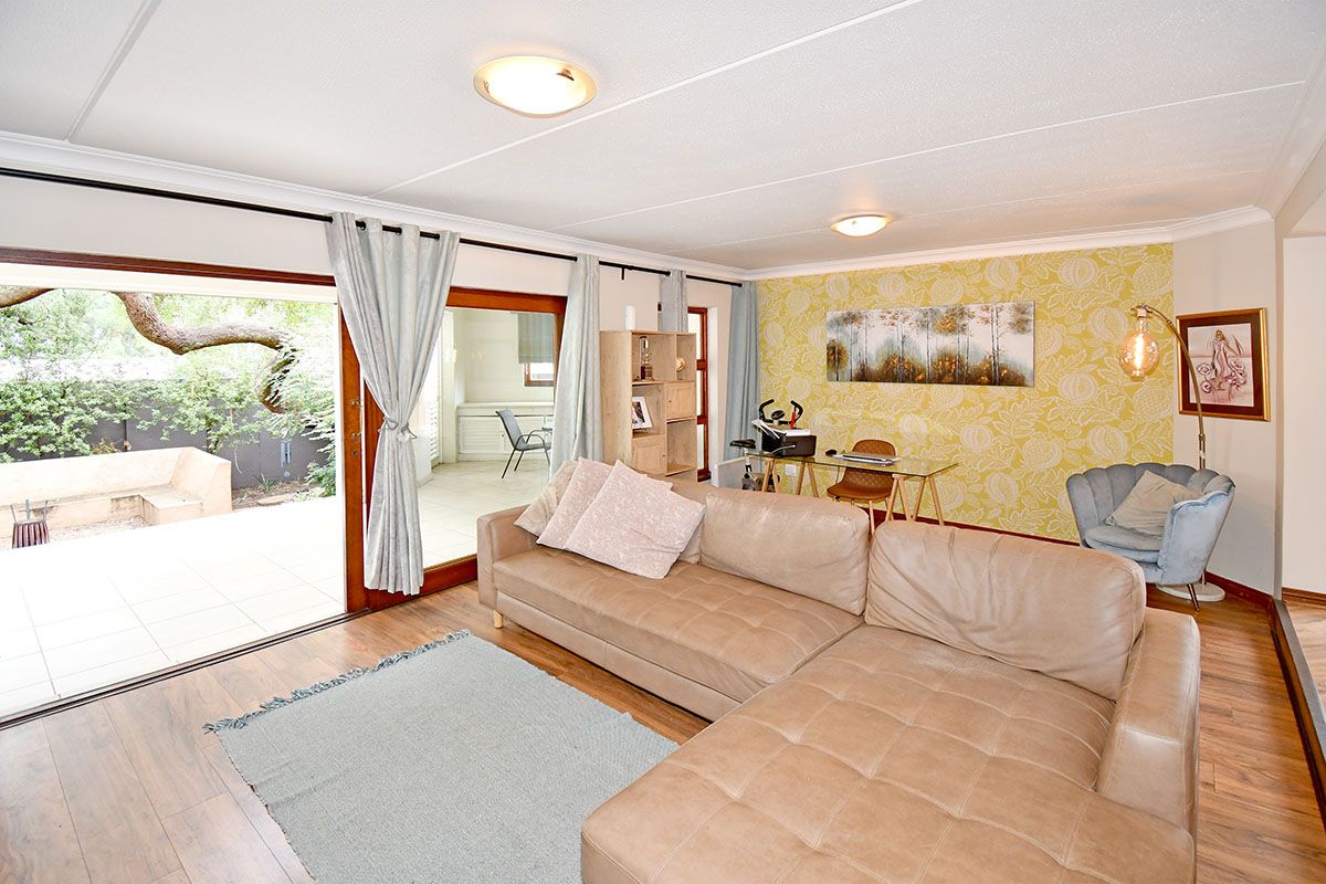 Freehold For Sale In Sandton - Photo 3