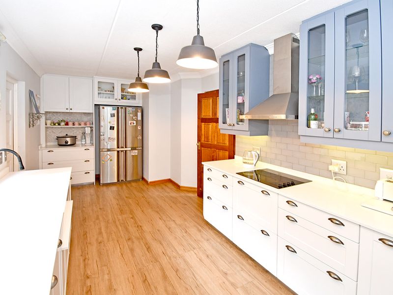 Freehold For Sale In Sandton - Photo 2