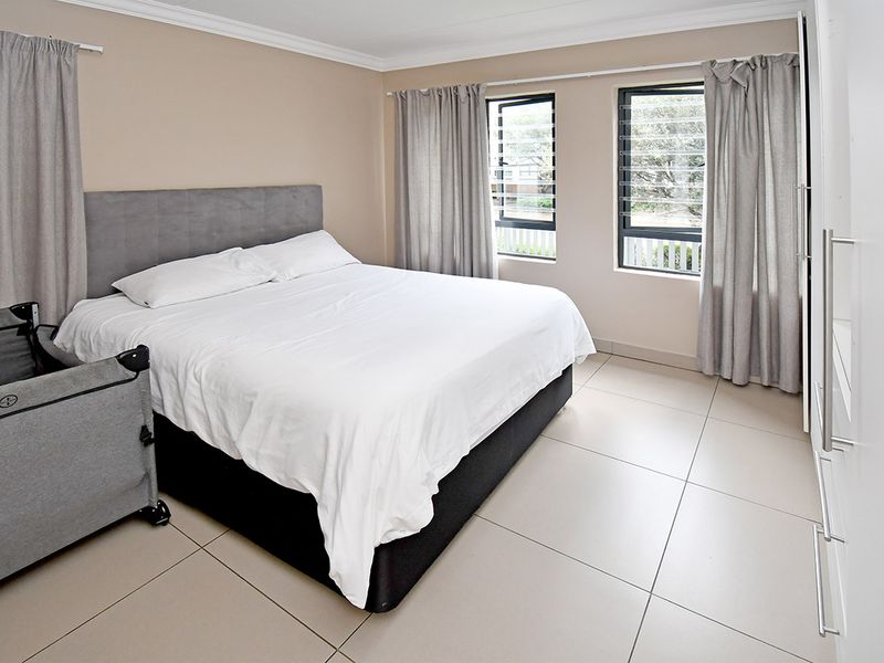 Two Bedroom Two Bathroom Ground Floor Apartment - Photo 7