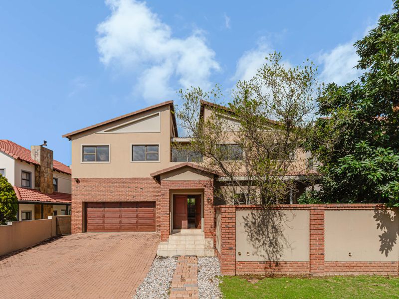 Freehold For Sale In Sandton - Photo 1