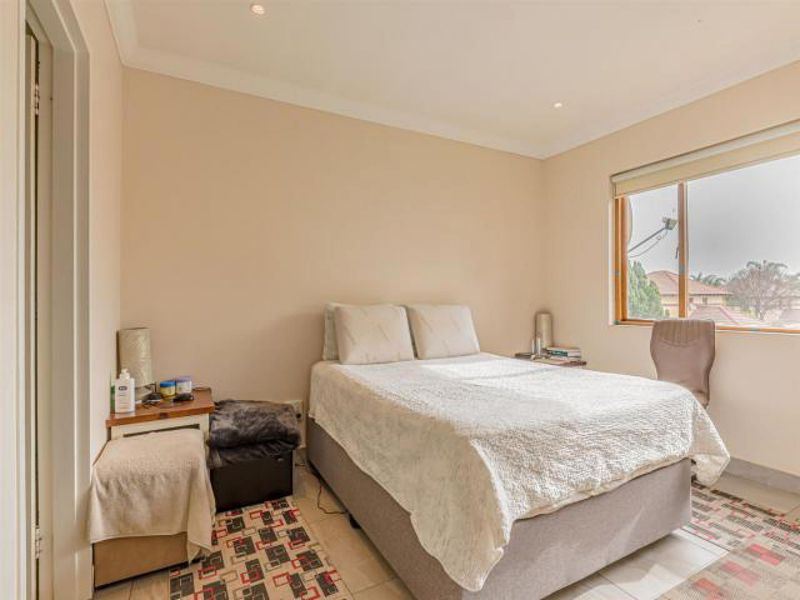 Apartment For Sale In Sandton - Photo 7