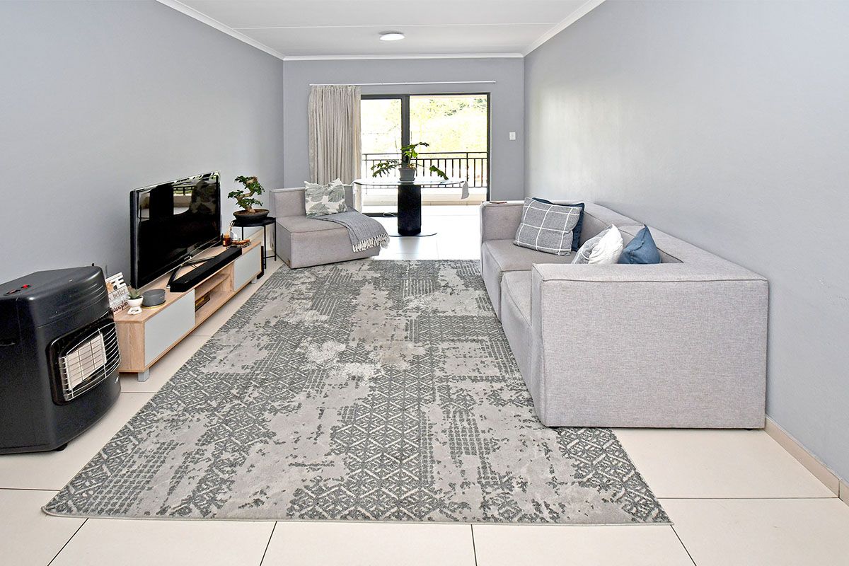 Apartment Rental Monthly In Sandton - Photo 2