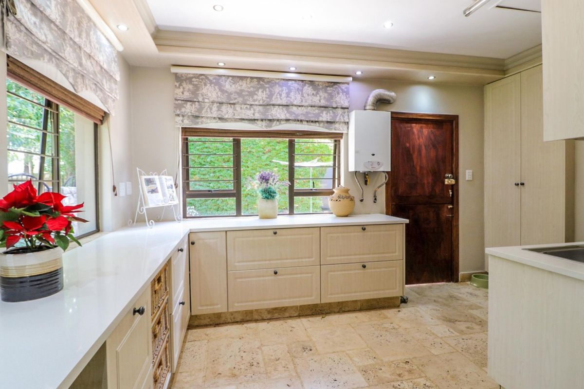 Unique - One of a kind on the banks if the Vaal River. Best Value for your Investment - Photo 5