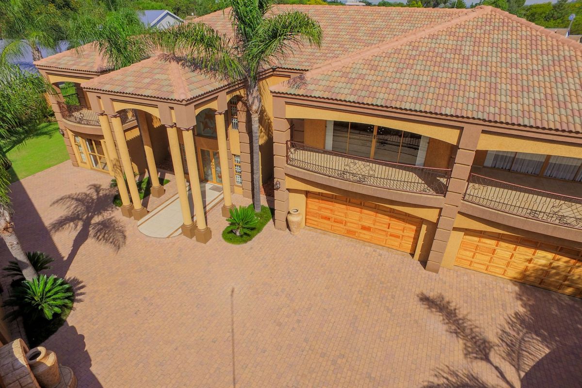 A Masterpiece. - Photo 4