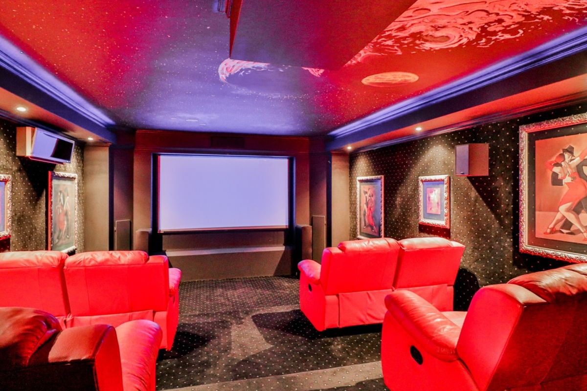 A Masterpiece. - Photo 5