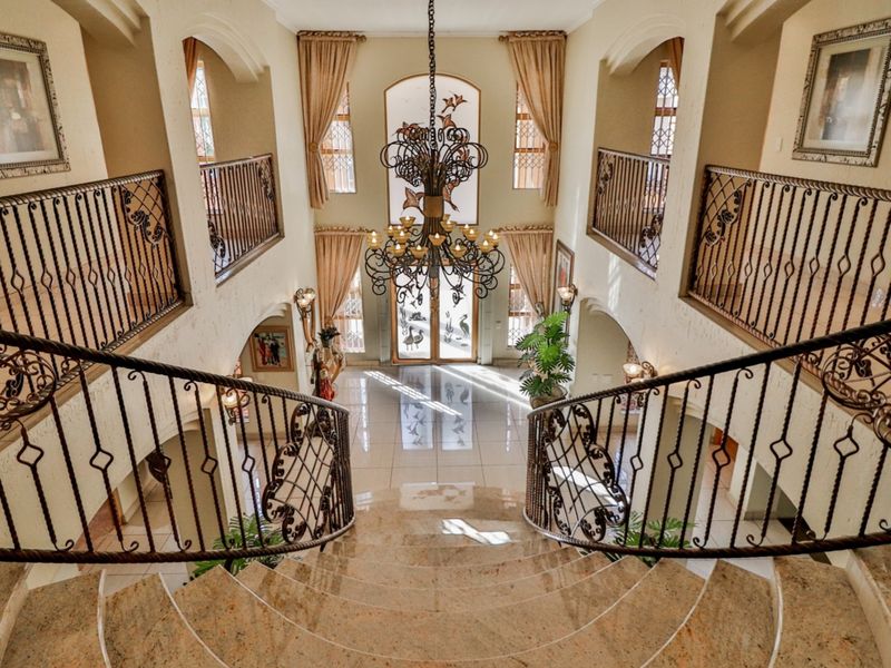 A Masterpiece. - Photo 8