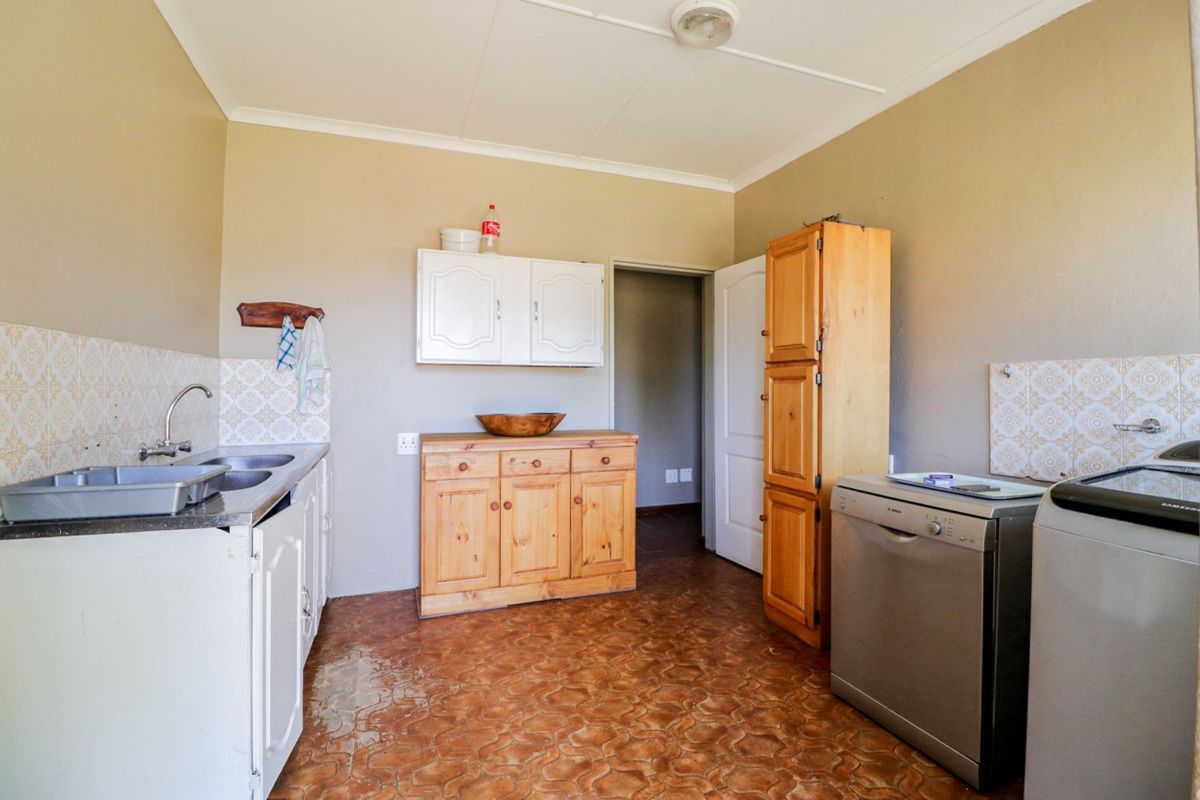 2 (Two) X 2.14 ha - Small holdings next to each other For Sale - Near the R 42. One with big house - Photo 5