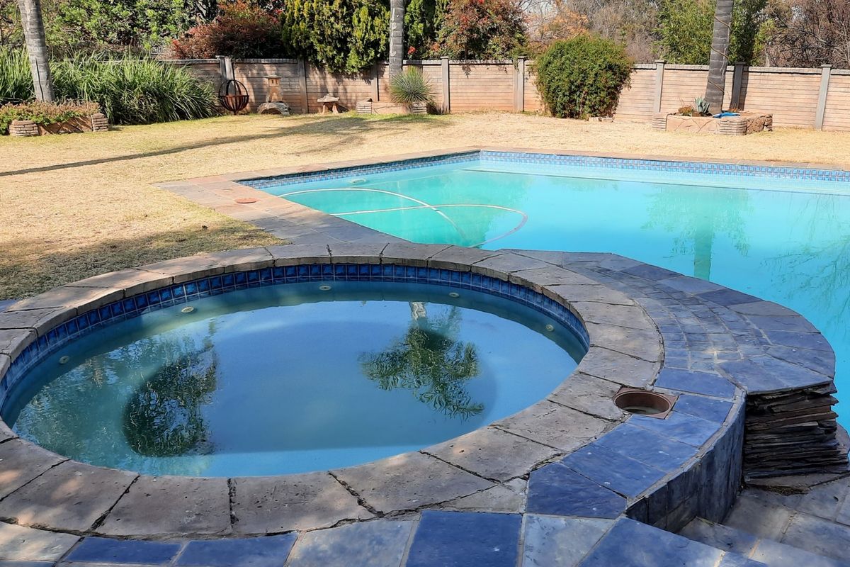 Small Farm in a beautiful area of the Vaal Triangle. - Photo 3