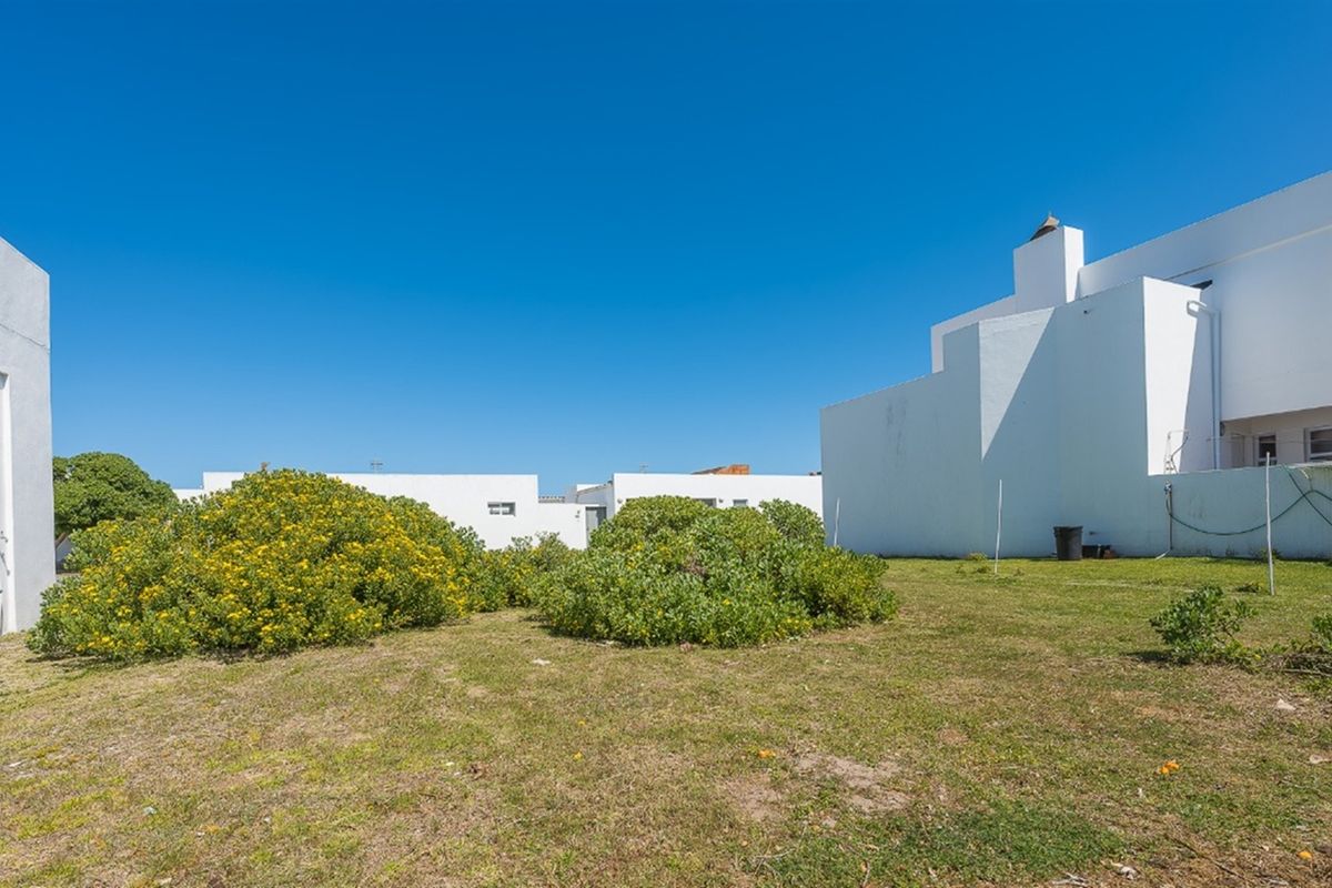 Panaromic With Picture Perfect Ocean Views - Photo 5