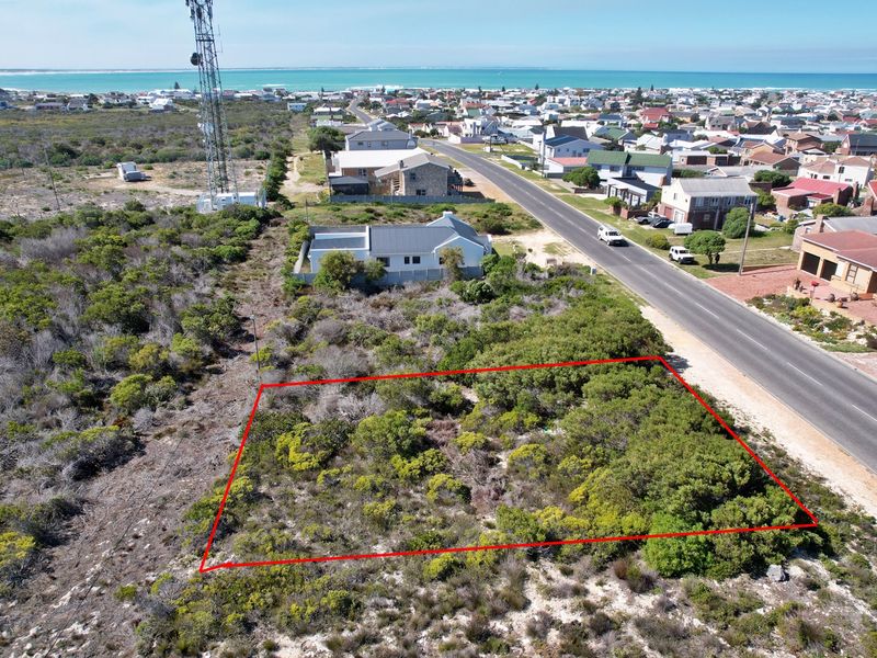 Established area boasting a coastal feel! - Photo 4