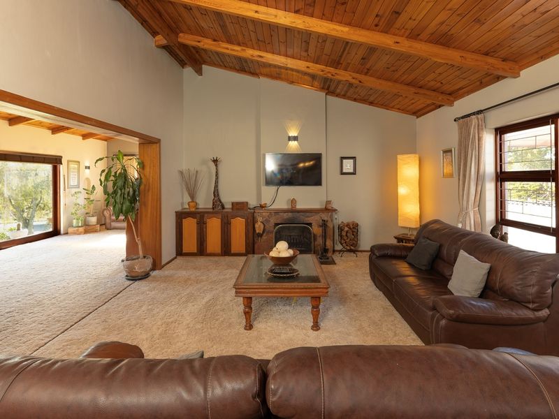 Beautiful and spacious family home - Photo 4