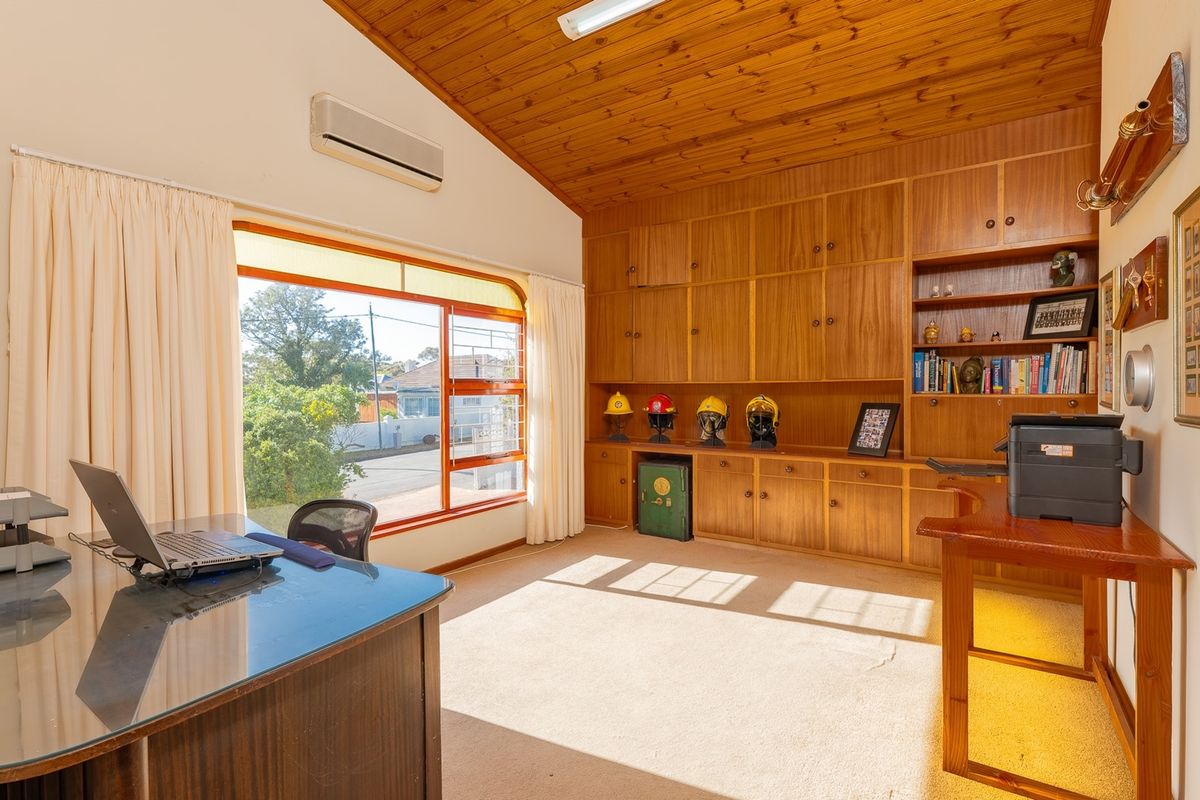 Beautiful and spacious family home - Photo 5