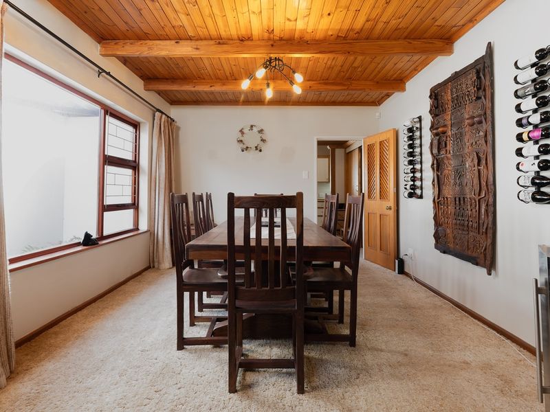 Beautiful and spacious family home - Photo 6