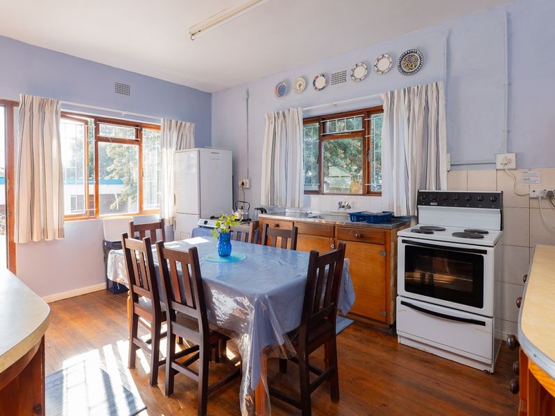 Wonderful Location & Income Generator! - Photo 5