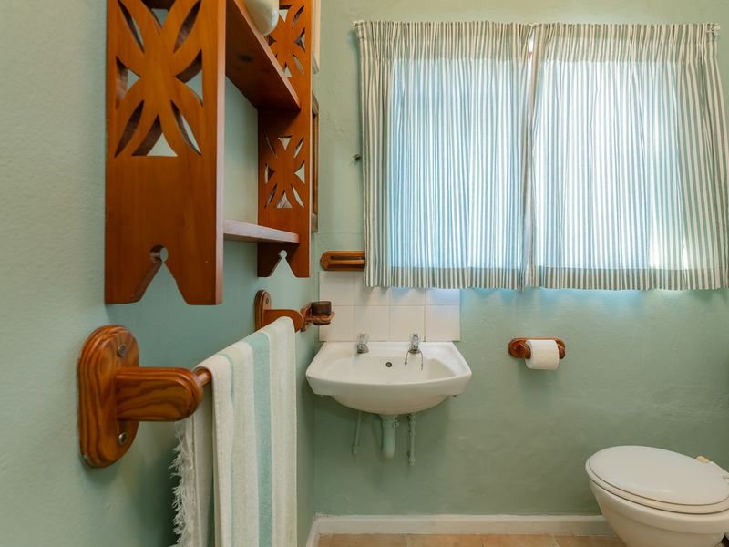 Wonderful Location & Income Generator! - Photo 7