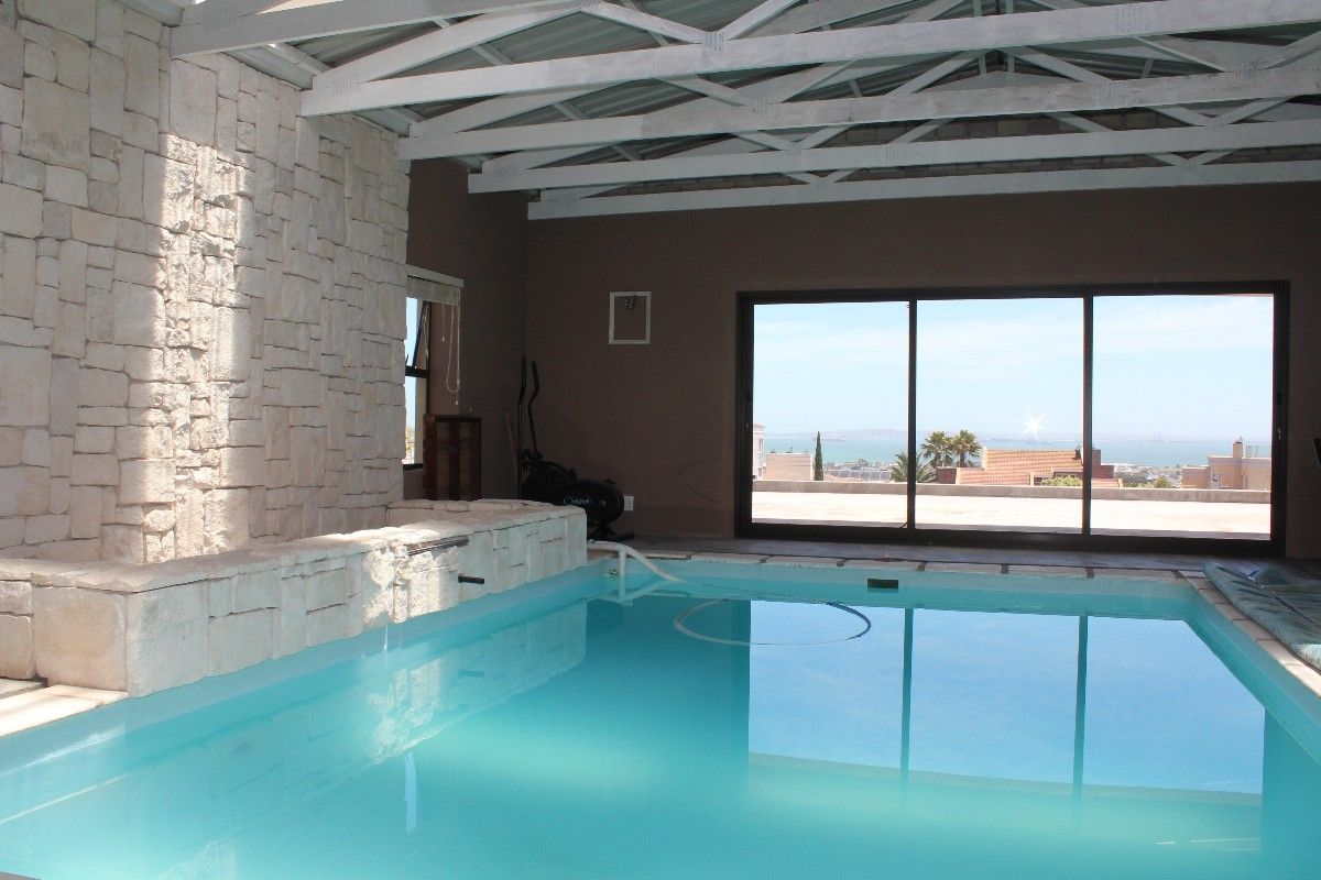 5 Bedroom executive home, Myburgh Park Langebaan - Photo 2