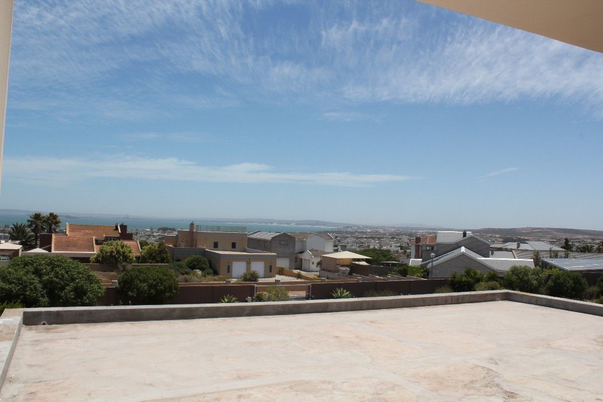 5 Bedroom executive home, Myburgh Park Langebaan - Photo 4
