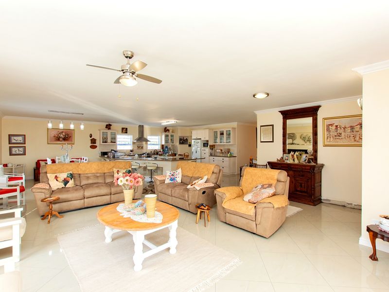 Tranquil Living In Port Owen - Photo 8