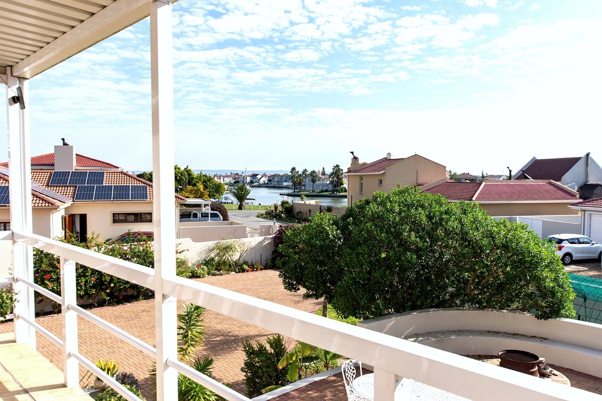 Tranquil Living In Port Owen - Photo 3
