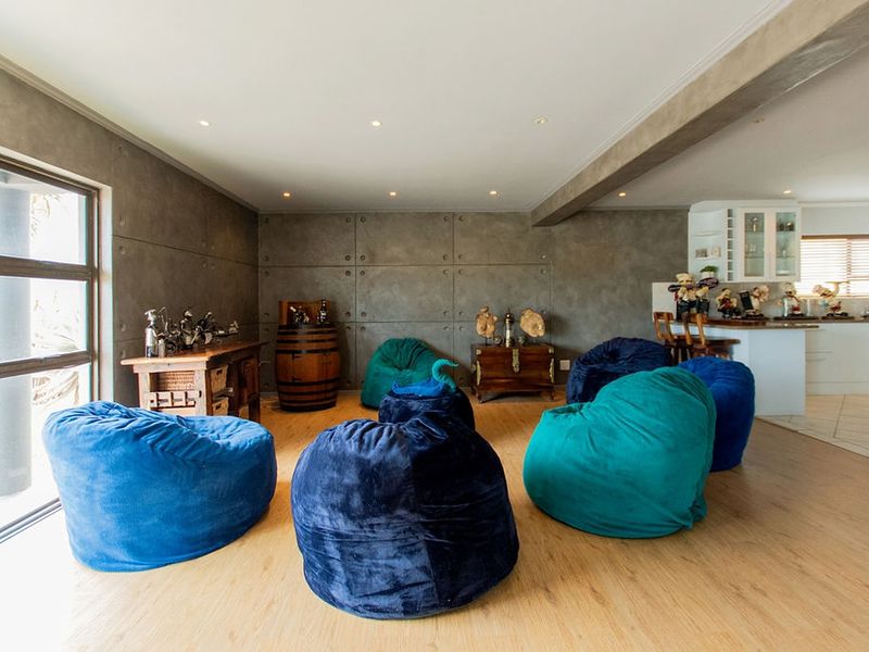 4 Bedroom house with a 3 bedroom second dwelling for sale in Myburgh Park Langebaan - Photo 4