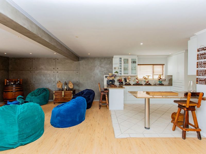 4 Bedroom house with a 3 bedroom second dwelling for sale in Myburgh Park Langebaan - Photo 5