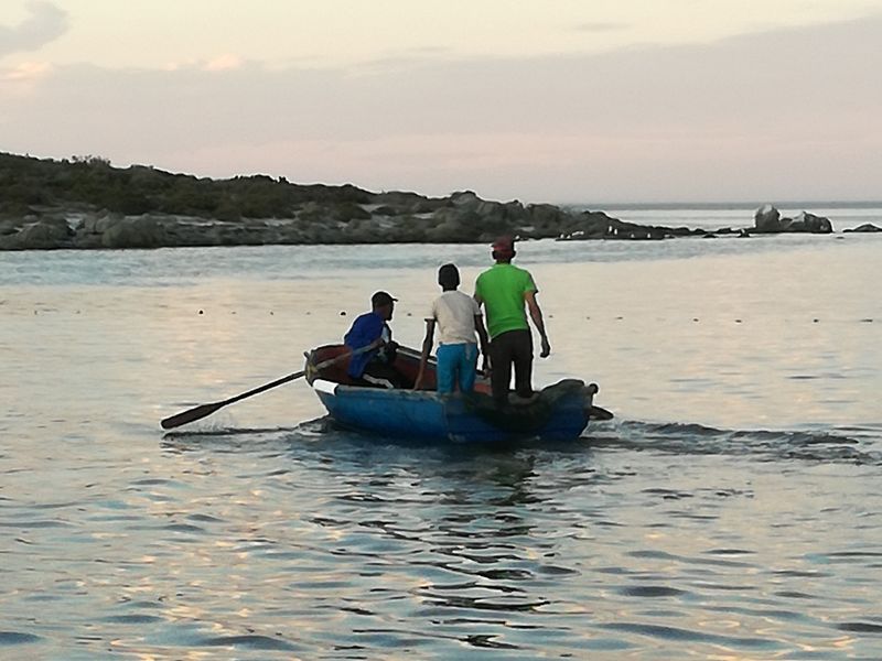 Good vibes happen on the tides - Photo 7