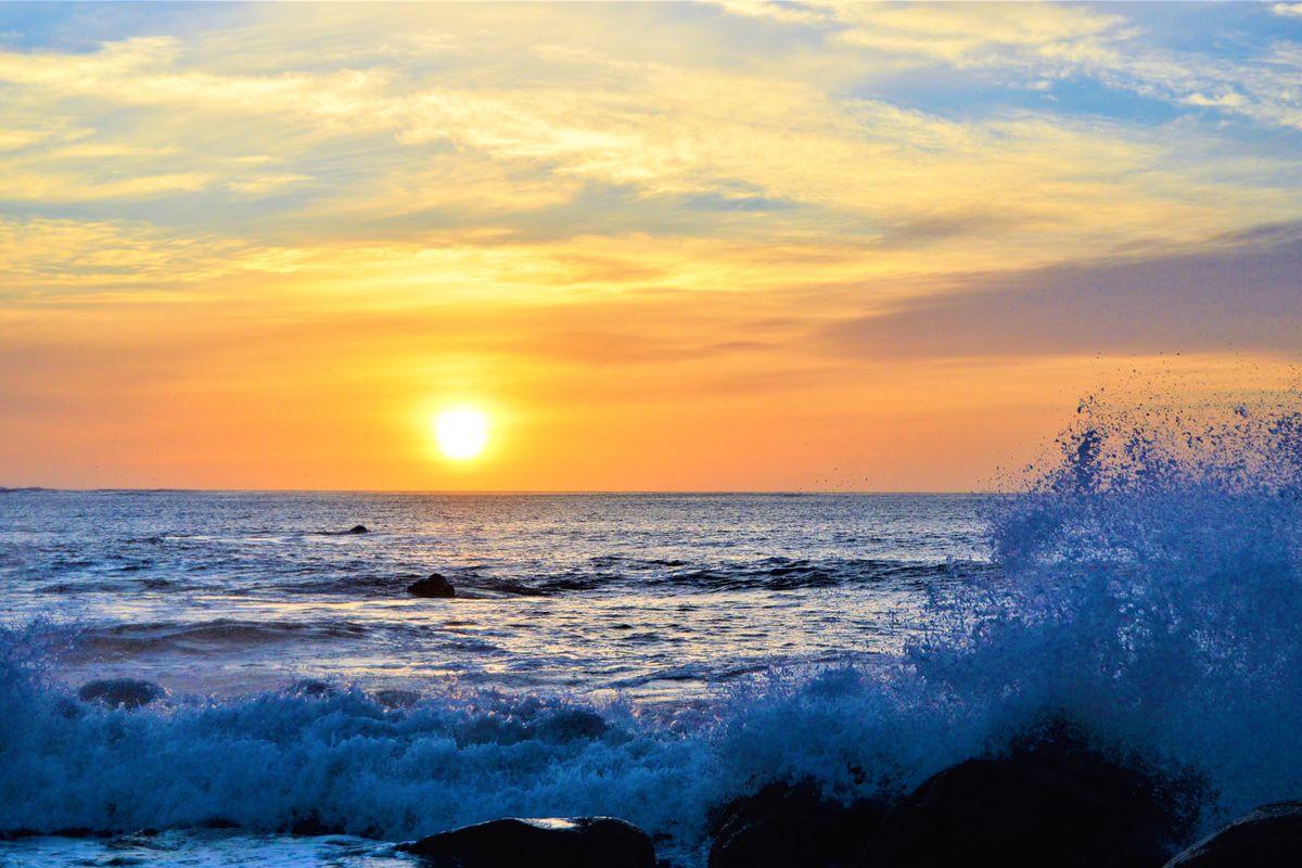 I like the sound of the waves - Photo 3